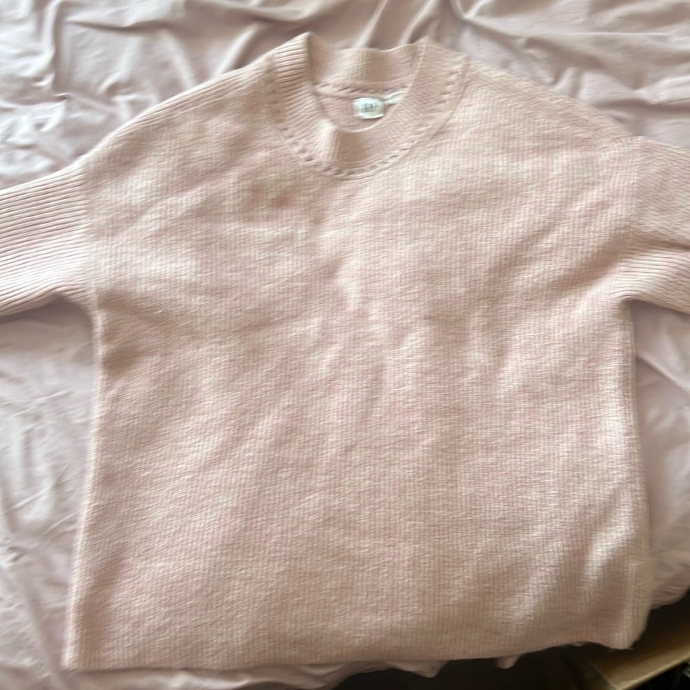 pink sweater